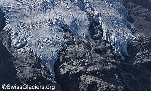 Westliche Zunge des Blüemlisalpgletschers. Foto vom 8.8.2022.