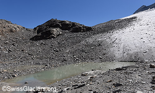 Nördlicher See vor der Zunge des Chaltwassergletschers am 11.7.2022.
