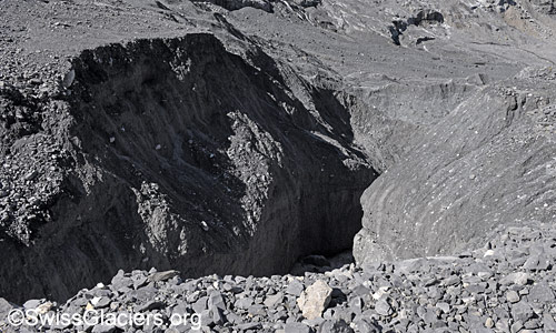 Blick in den Erosionsgraben beim ehemaligen Gletschersee aus Osten. Foto vom 7. September 2024.