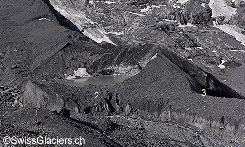 Unterer Gletschersee vom Bergweg zum Gletscher aus am 29.6.2019.