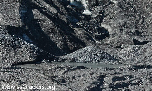 Proglazialer See vor dem mittleren Teil des Gamchigletschers. Foto vom 7. September 2024.