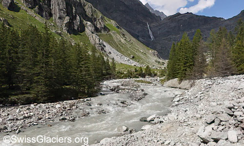 Gasteretal: Kander unterhalb der Hängebrücke. Foto vom 20.7.2024.