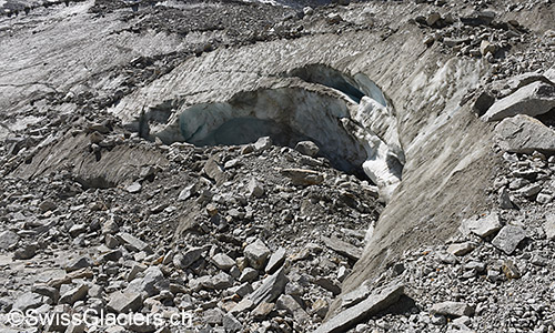 Gruebengletscher: Gletschertor am 9.8.2019.