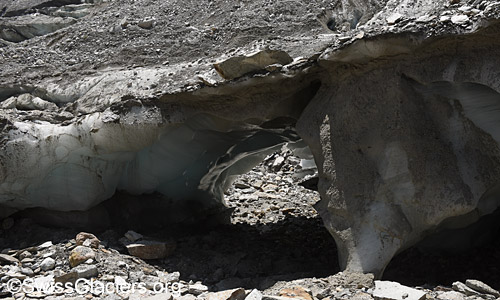 Zerfallserscheinungen an der Gletscherzunge am 17. Juli 2023.