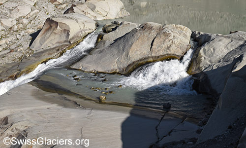 Abfluss Rhonegletscher am 10. Juli 2025.