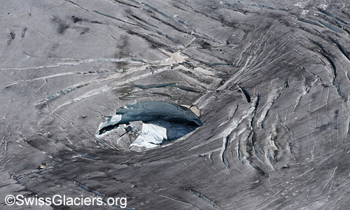 Einsturztrichter am 7.7.2023.