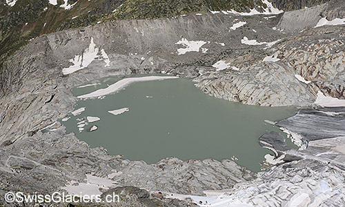 Gletschersee vor dem Rhonegletscher am 5.7.2019.