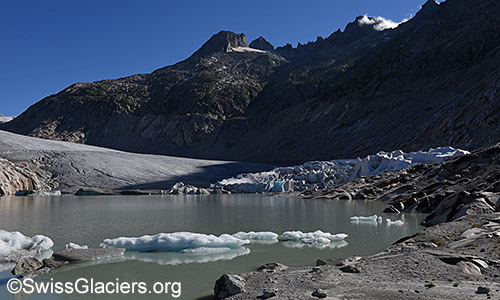 Gletschersee und Rhonegletscher am 8.7.2022.