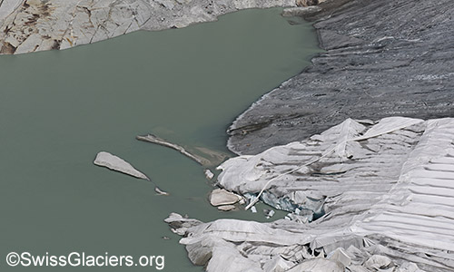 Abgeflachte Gletscherzunge des Rhonegletschers am 10.7.2020 von oben.