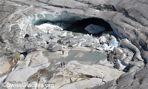 Rhonegletscher: Gletschertor am 10.7.2025.