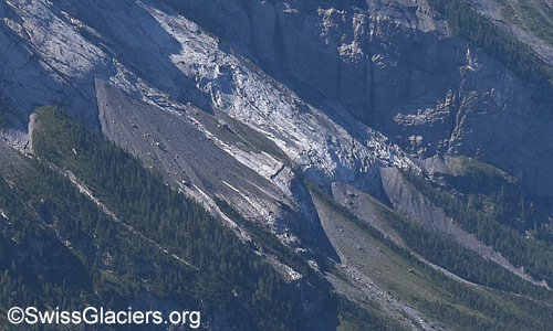 Schuttkegel unterhalb des Rutschungsgebiets Spitze Stei. Foto vom 23. August 2024.