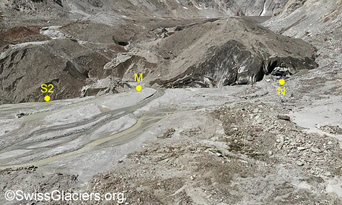 Mittleres und nördliches Gletschertor des Unteraargletschers am 25. Juli 2024.