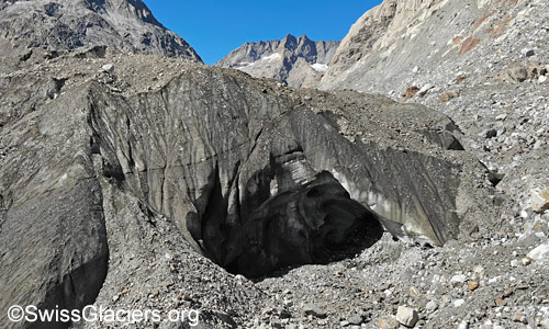 Nördliches Gletschertor des Unteraargletschers am 19. September 2025.