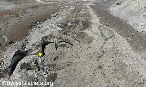 Zerfallserscheinungen im Unteraargletscher am 24. Juni 2023.