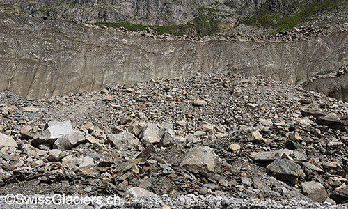 Nördliche Begrenzung des Einsturztrichters am 10. Juli 2019.