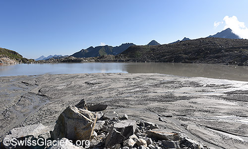 Kleines Delta im östlichen Gletschersee am 26.8.2019.