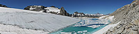 Vorher/Nachher Vergleichsfotos vom Chüebodengletscher (Tessiner Alpen/Walliser Alpen, Schweiz) anzeigen.