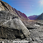 Eisblock (Toteis) vor dem Unteraargletscher von Westen