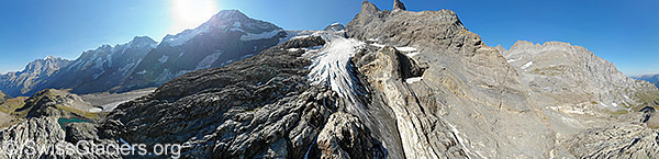 Lauterbrunnen Breithorn und Wetterlückengletscher (Luftaufnahme).